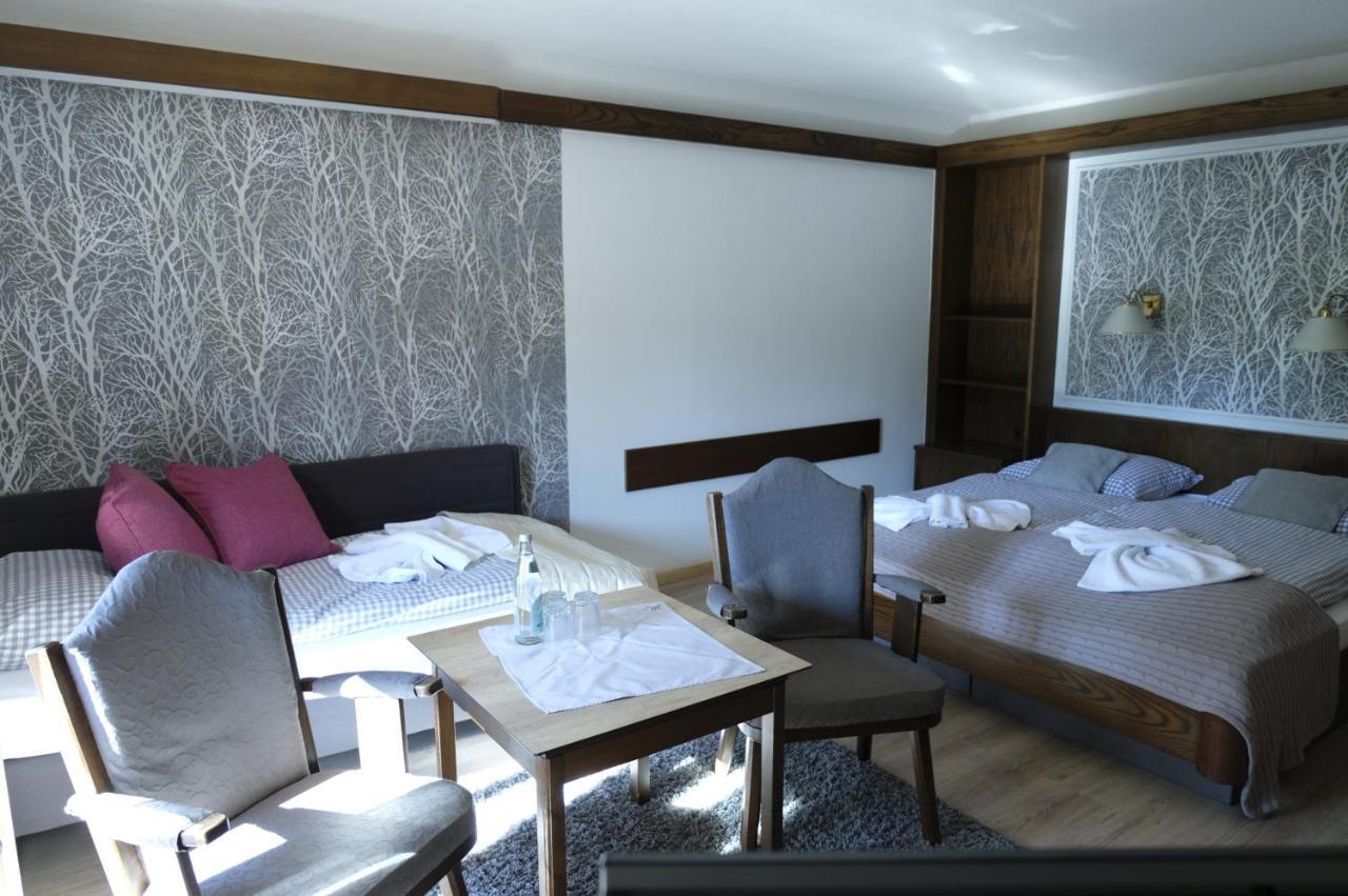 רוהפולדינג Hotel-Restaurant Zum Hirschhaus Inklusiv Chiemgaukarte מראה חיצוני תמונה