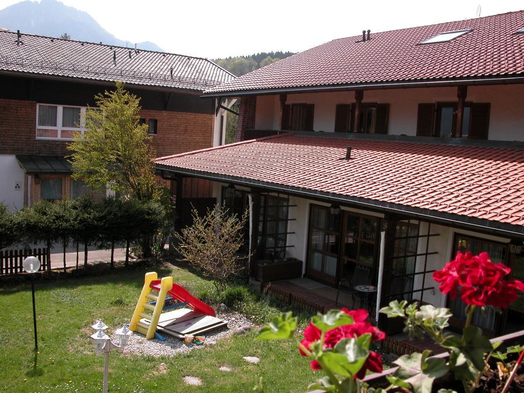 רוהפולדינג Hotel-Restaurant Zum Hirschhaus Inklusiv Chiemgaukarte מראה חיצוני תמונה