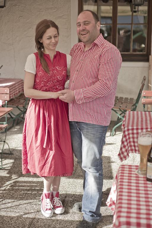 רוהפולדינג Hotel-Restaurant Zum Hirschhaus Inklusiv Chiemgaukarte מראה חיצוני תמונה