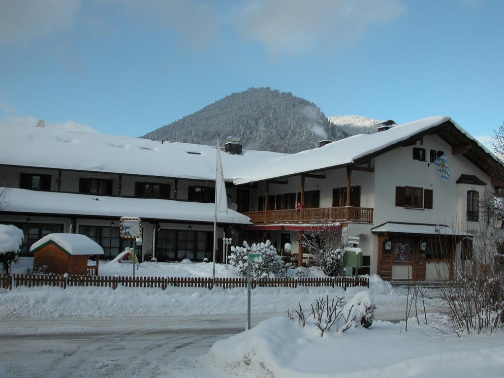 רוהפולדינג Hotel-Restaurant Zum Hirschhaus Inklusiv Chiemgaukarte מראה חיצוני תמונה