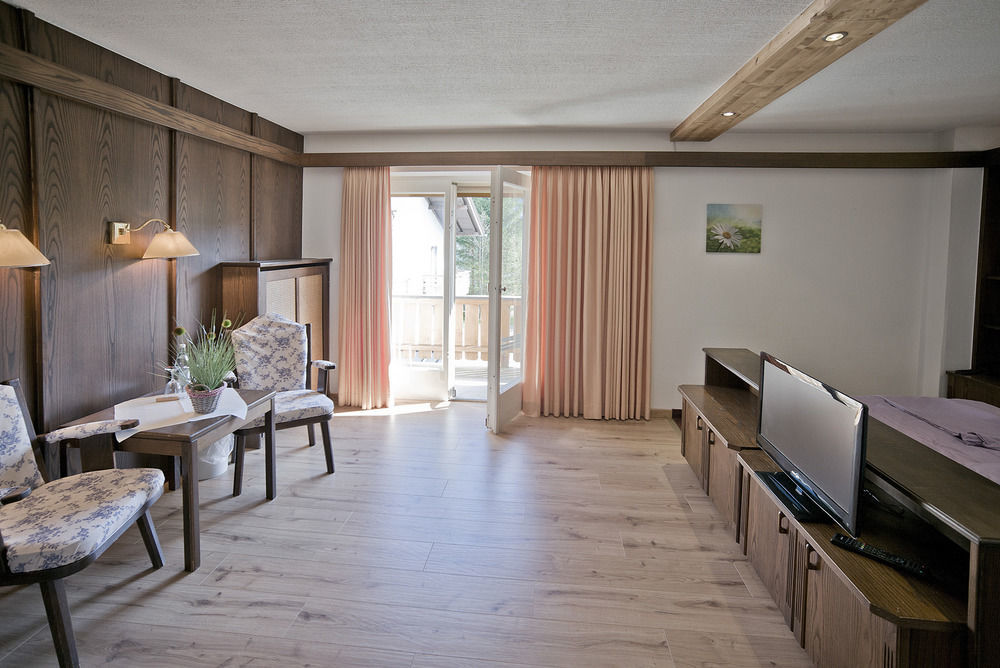רוהפולדינג Hotel-Restaurant Zum Hirschhaus Inklusiv Chiemgaukarte מראה חיצוני תמונה